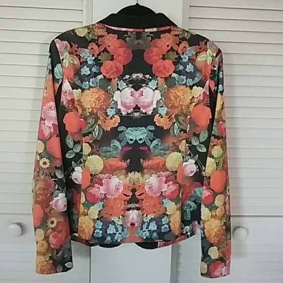 🌾Torrid Floral Blazer NWOT - Picture 2 of 2